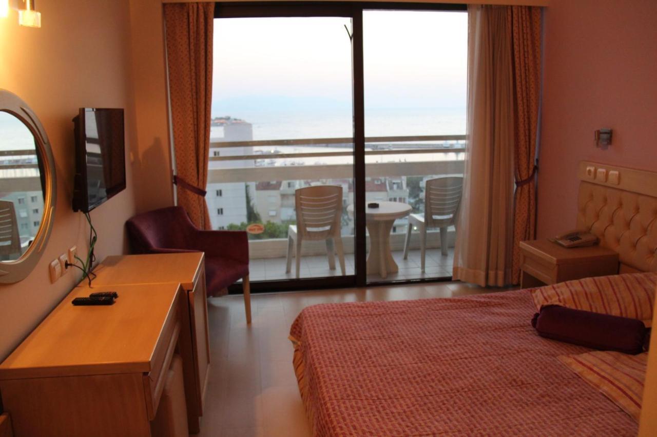 Esat Hotel Kusadası Esterno foto