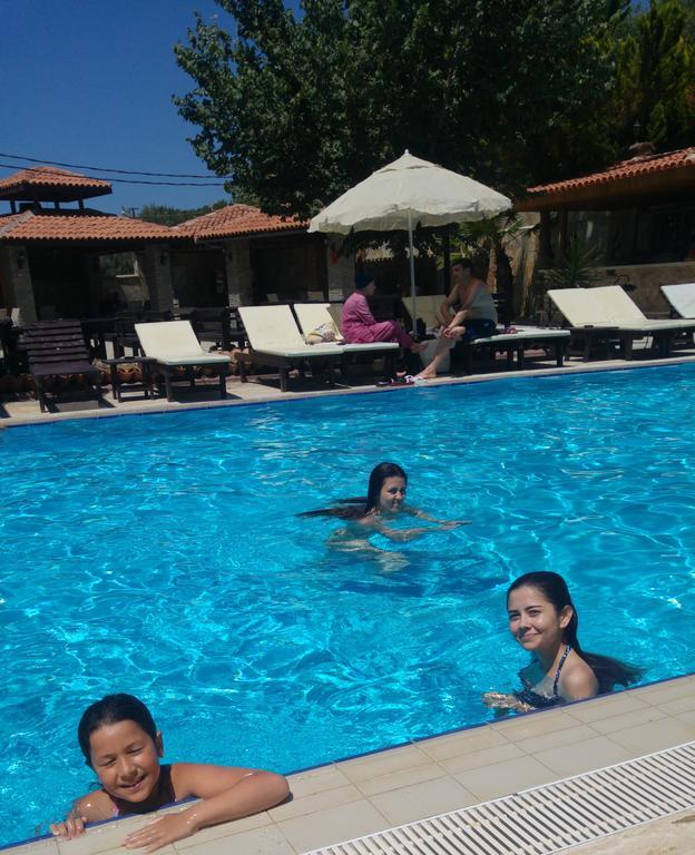 Esat Hotel Kusadası Esterno foto