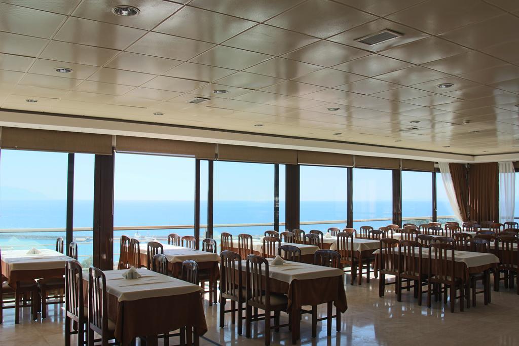 Esat Hotel Kusadası Esterno foto