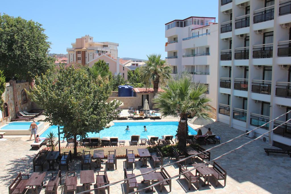 Esat Hotel Kusadası Esterno foto