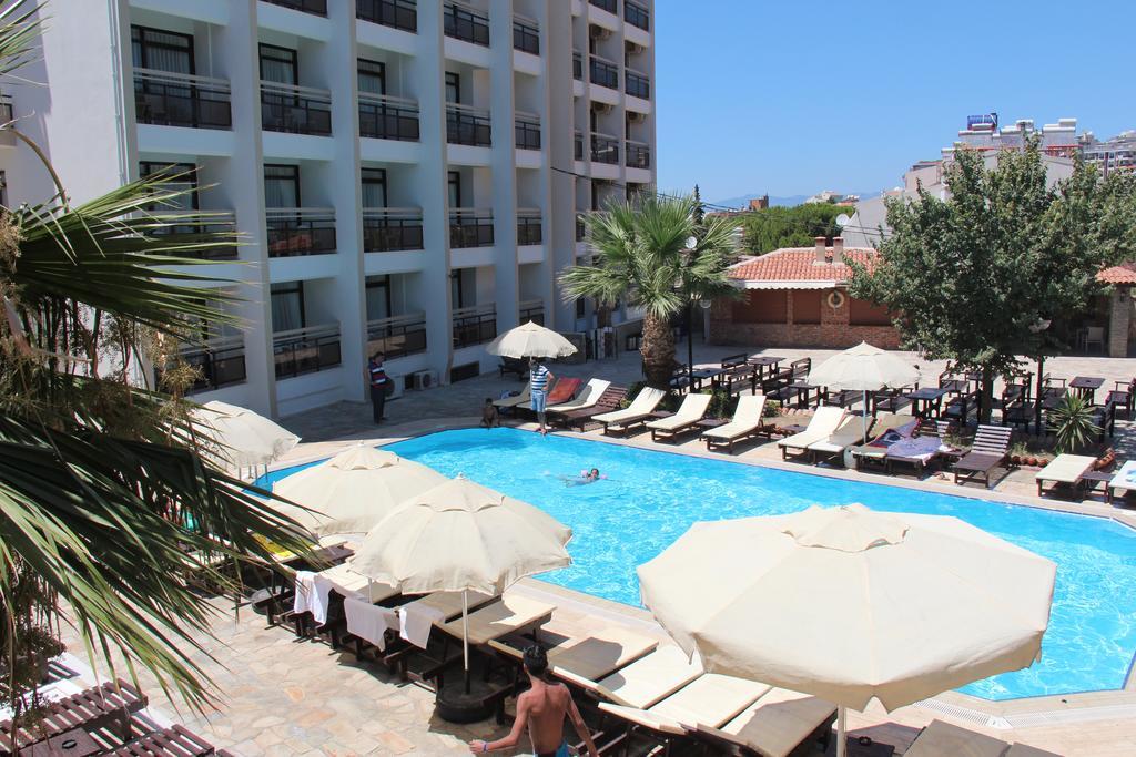 Esat Hotel Kusadası Esterno foto