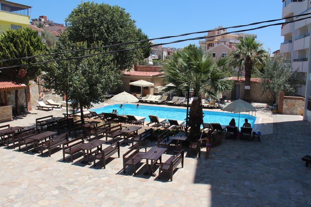 Esat Hotel Kusadası Esterno foto