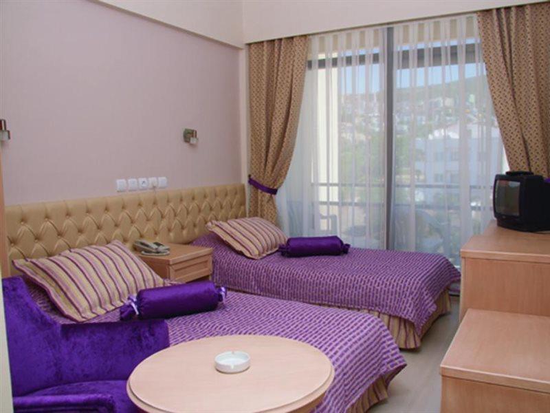 Esat Hotel Kusadası Esterno foto