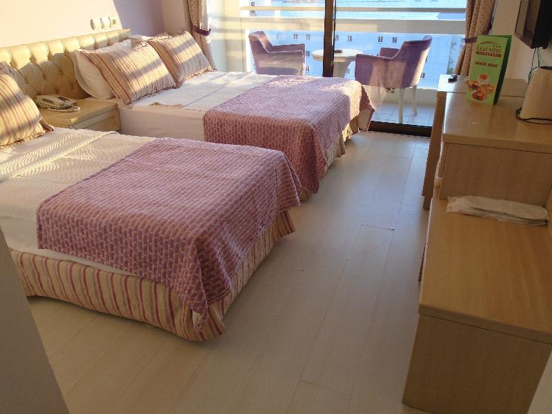 Esat Hotel Kusadası Esterno foto