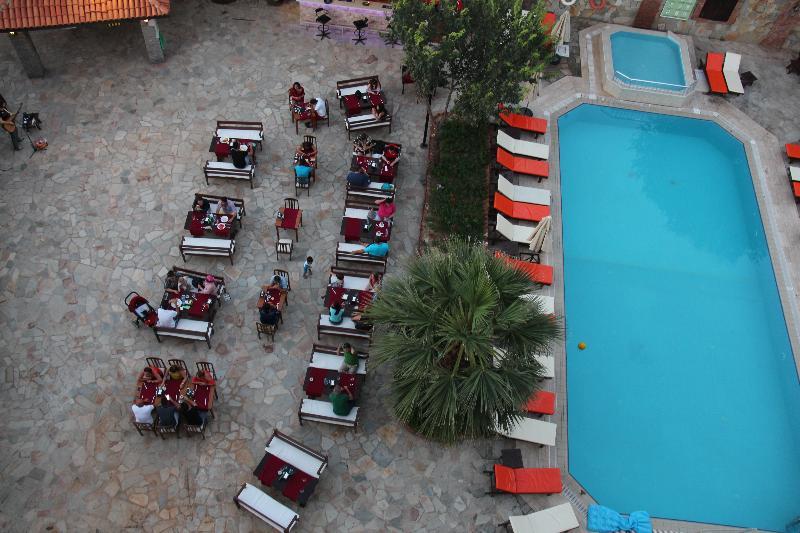Esat Hotel Kusadası Esterno foto
