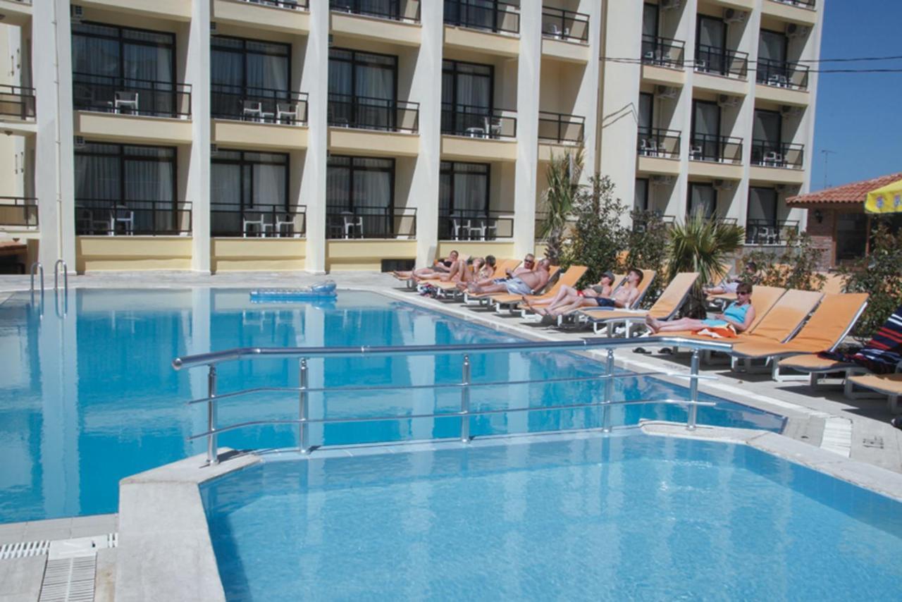 Esat Hotel Kusadası Esterno foto